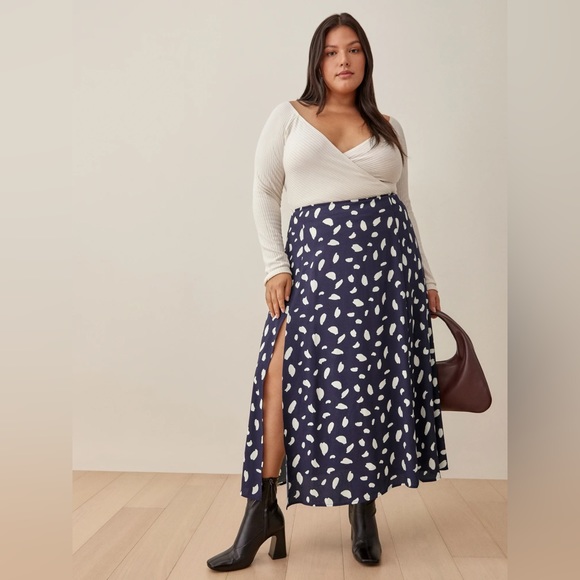 Reformation Zoe Skirt Es - NWT - Size 22 - Picture 2 of 7